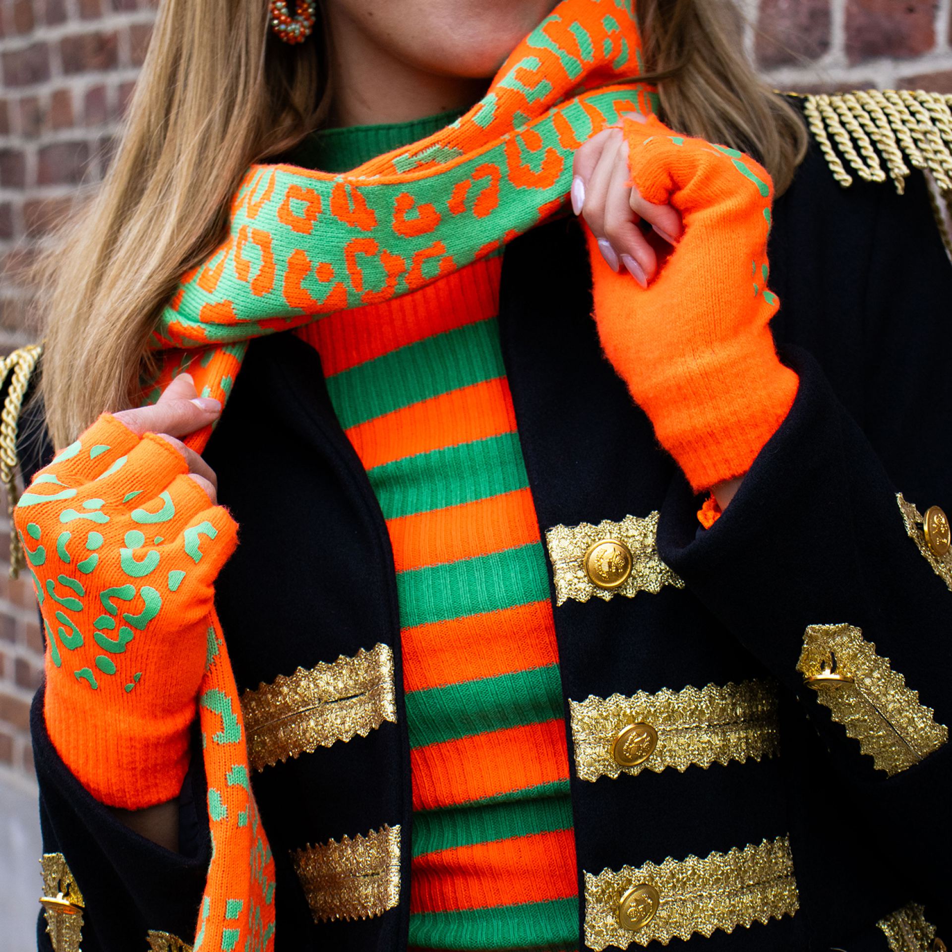 Kruikenstad jasje met emblemen voorbeeld