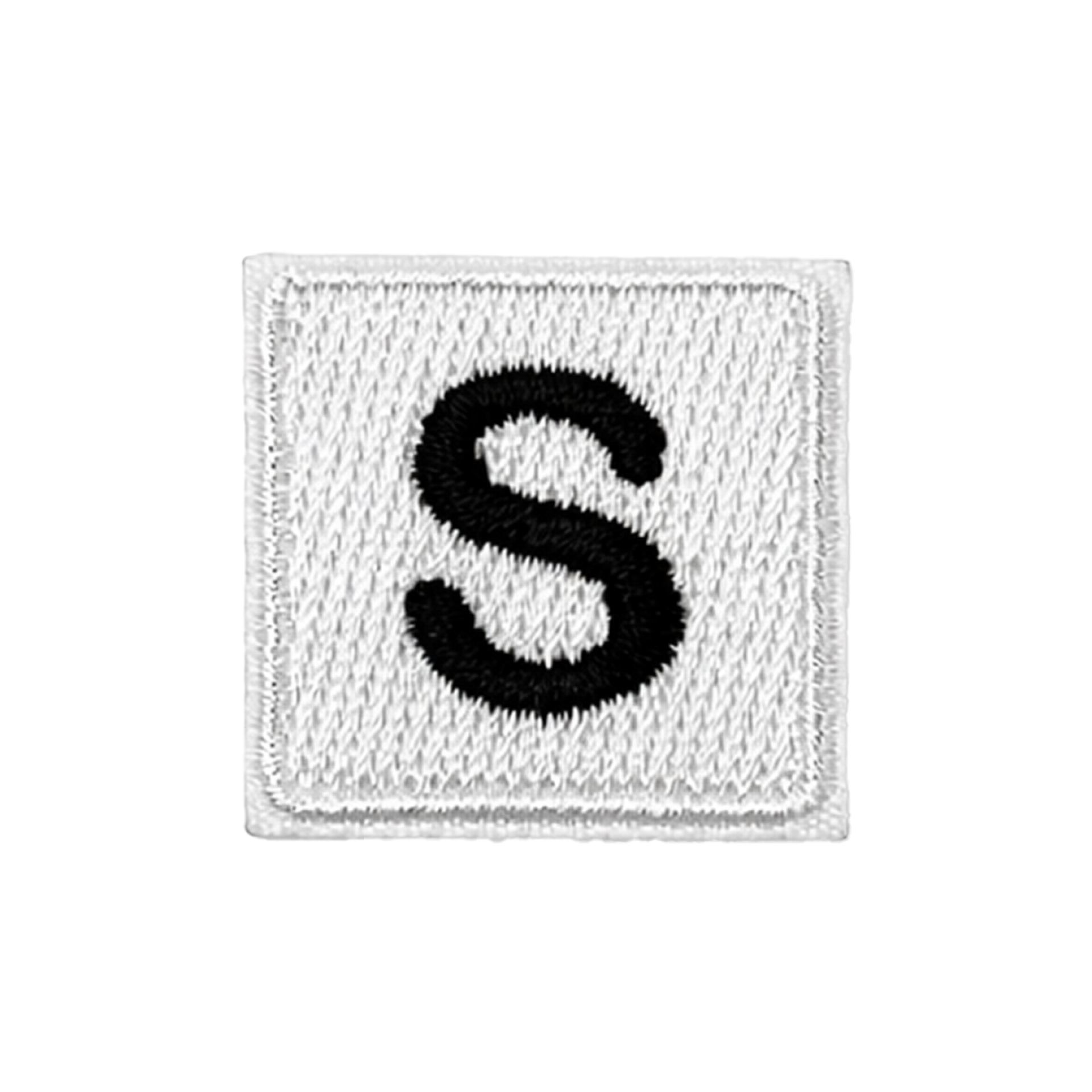 Kielegat embleem Scrabble stijl letter S